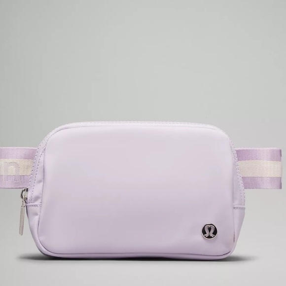 lululemon athletica Handbags - Lululemon Everywhere Belt Bag